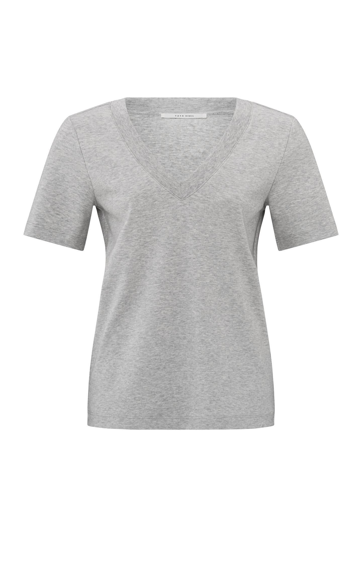 Basic T-shirt with V-neck and short sleeves - Type: product