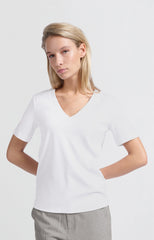 Basic T-shirt with V-neck and short sleeves