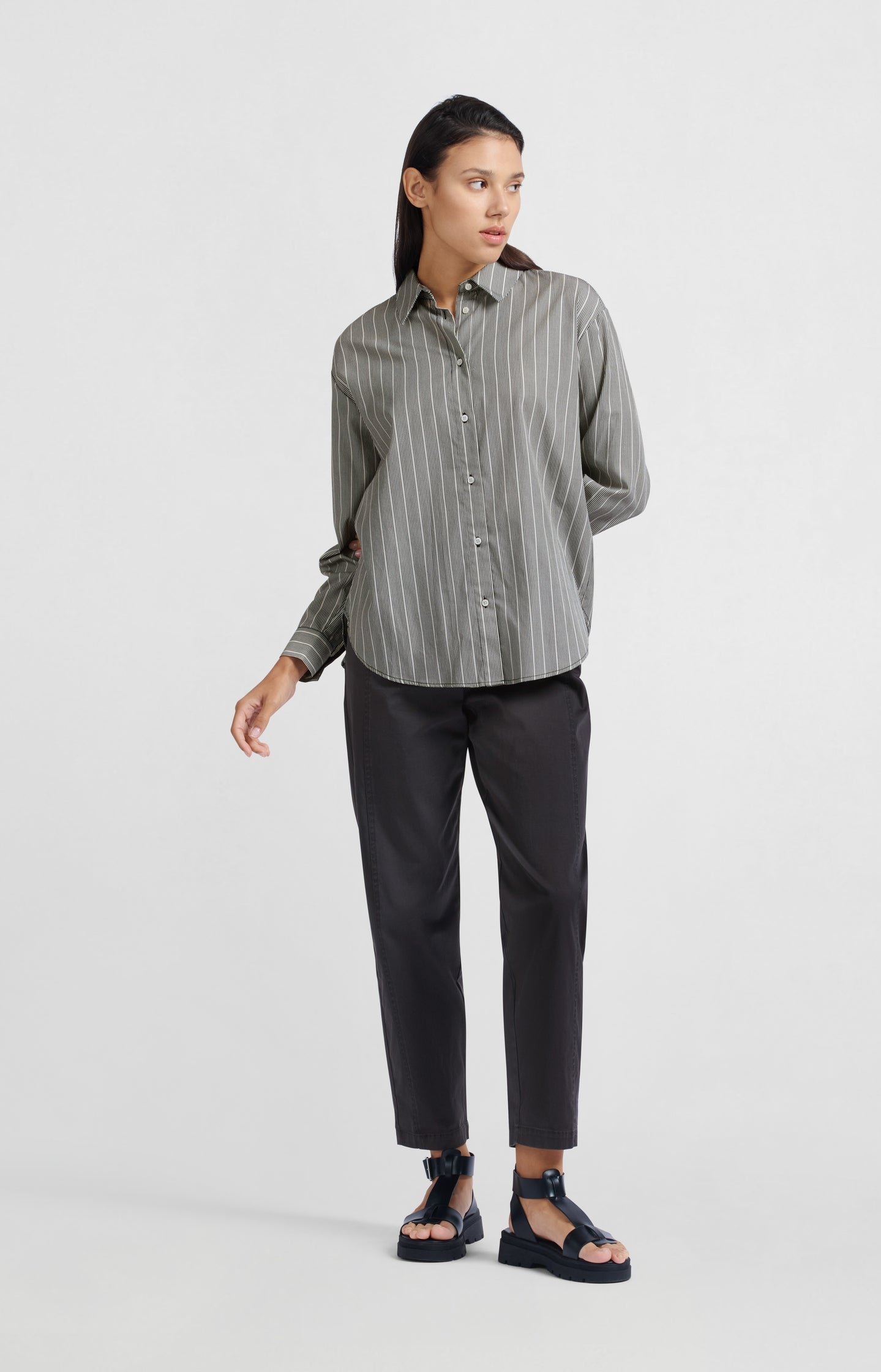 Cotton woven high-waist trousers - Type: lookbook