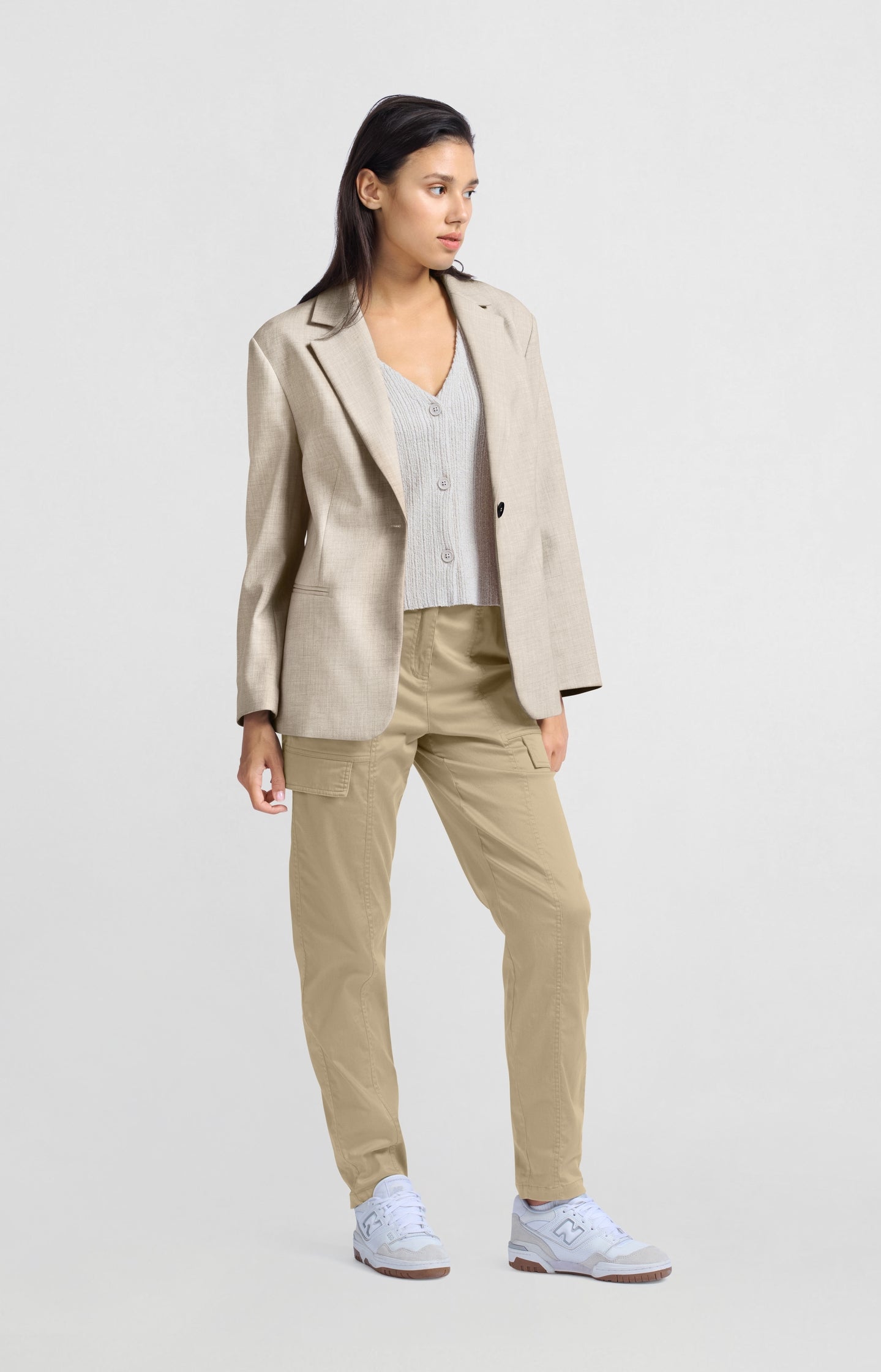 High waist cargo trousers with slim legs and pockets