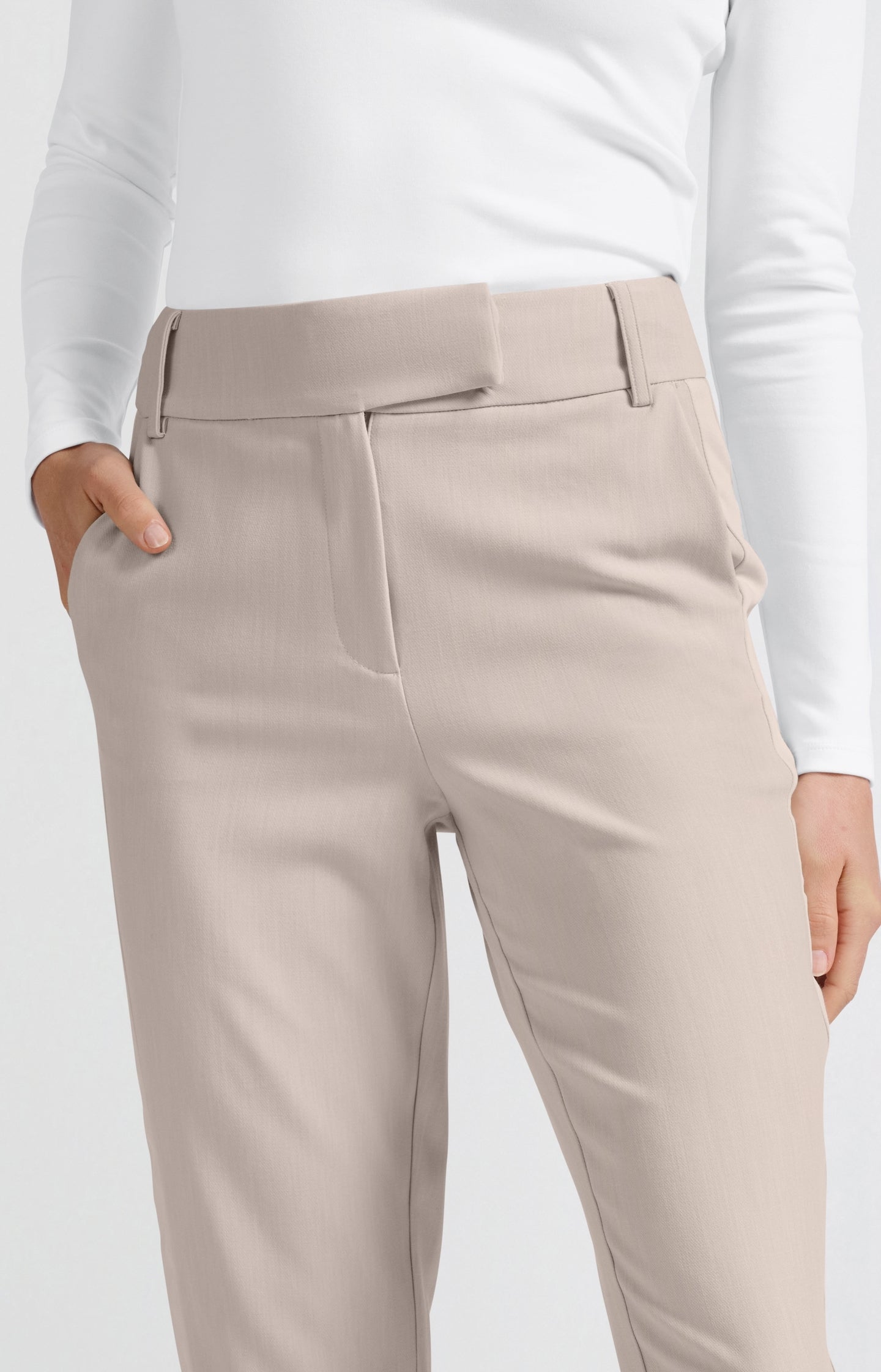 High-waist trousers with piping detail and straight legs