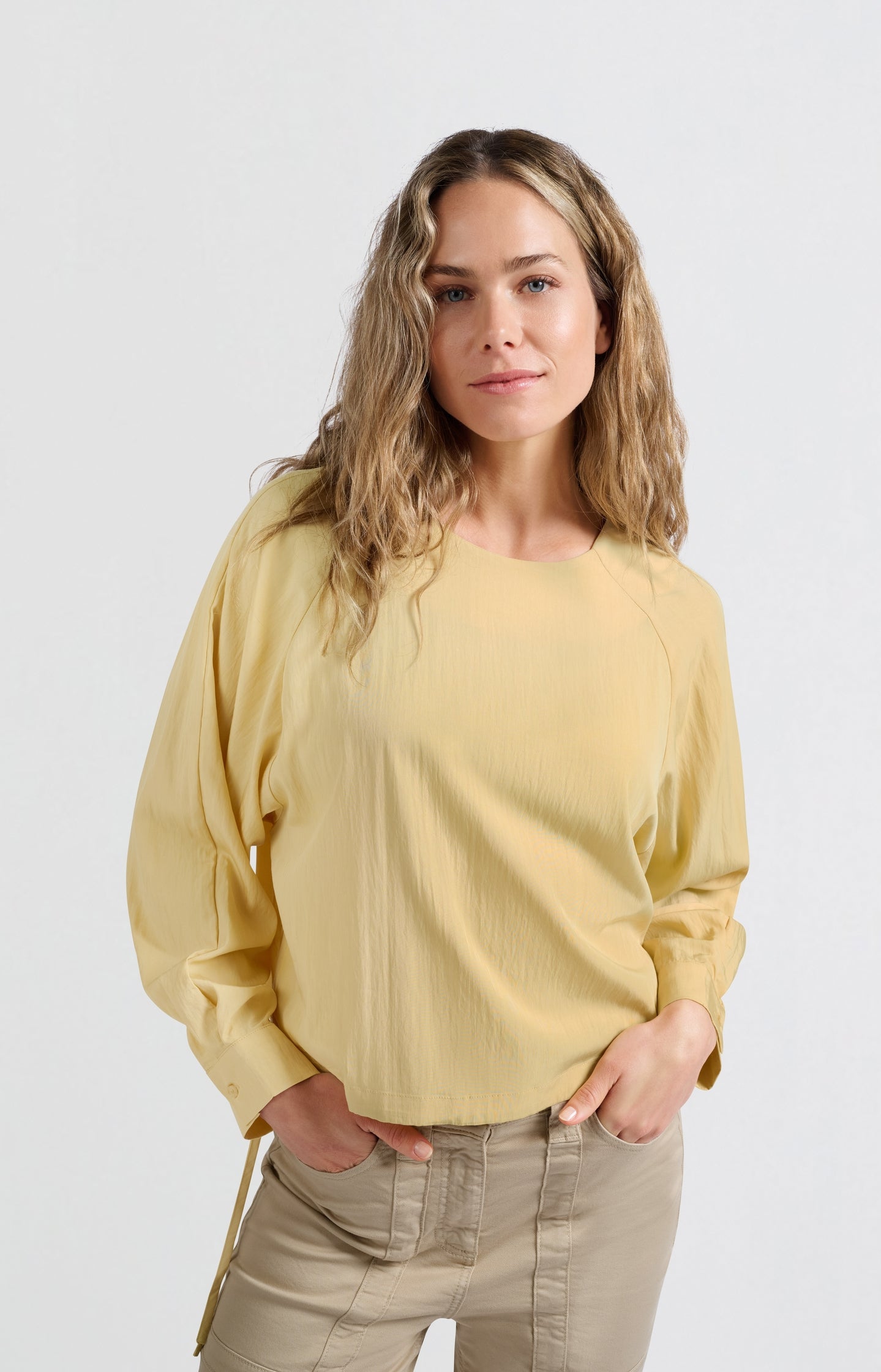 Long-sleeve top with drawcord and loose fit - Type: lookbook