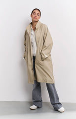 Oversized coat in cotton-woven fabric with button closure