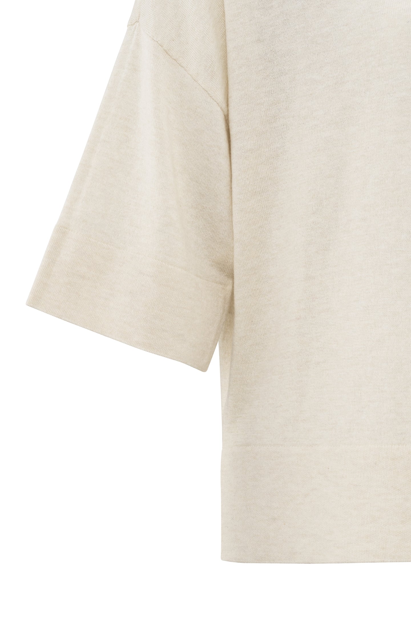 Oversized fine knitted T-shirt with mid-length sleeves