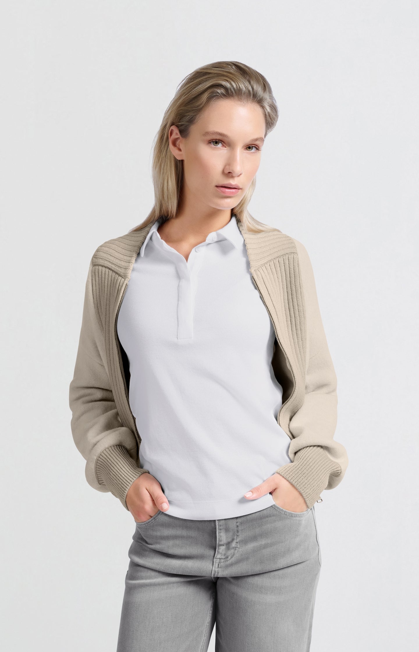 Polo in fine ribbed fabric with long sleeves and collar