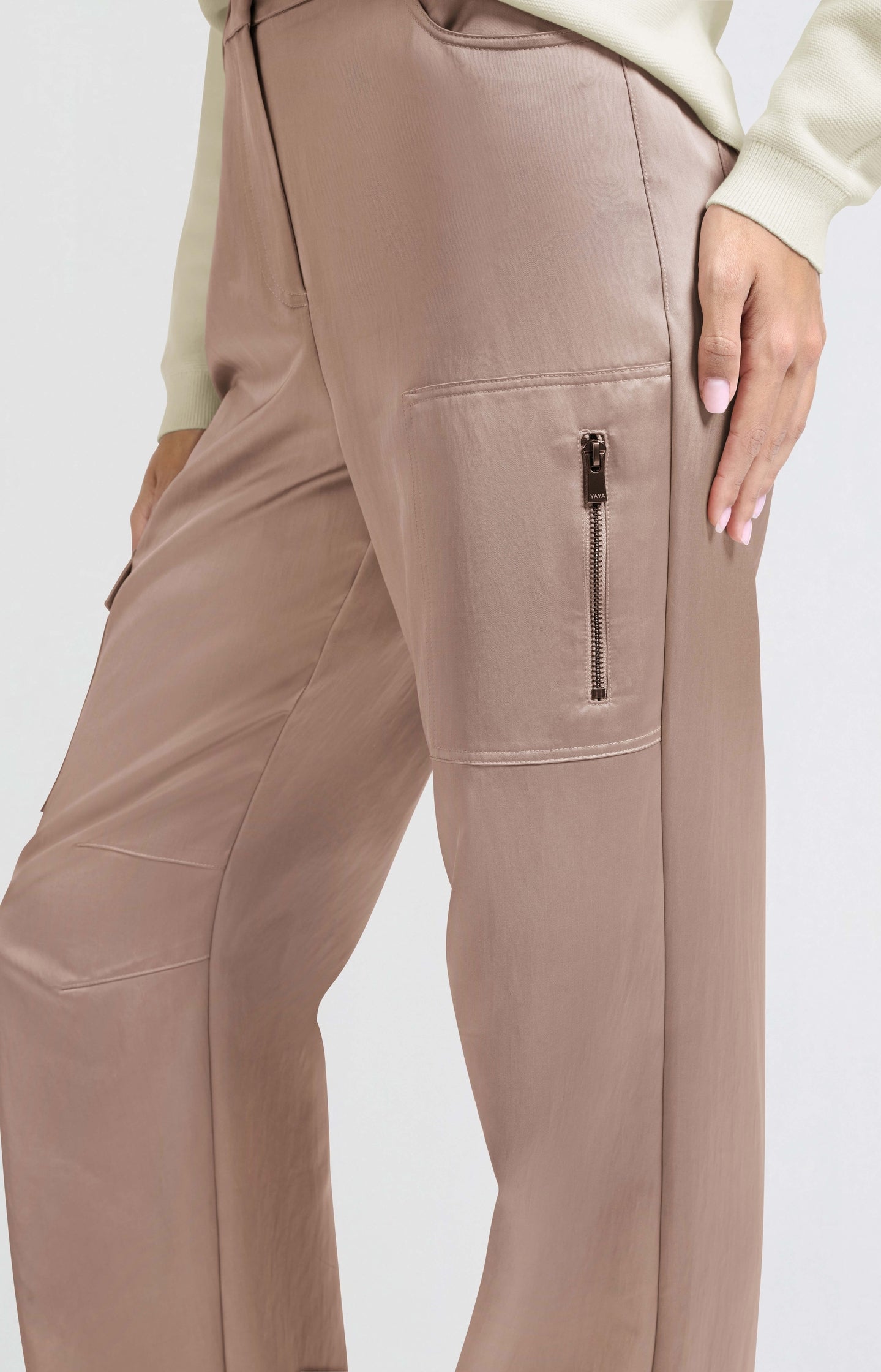 Satin cargo trousers with wide legs and pocket details