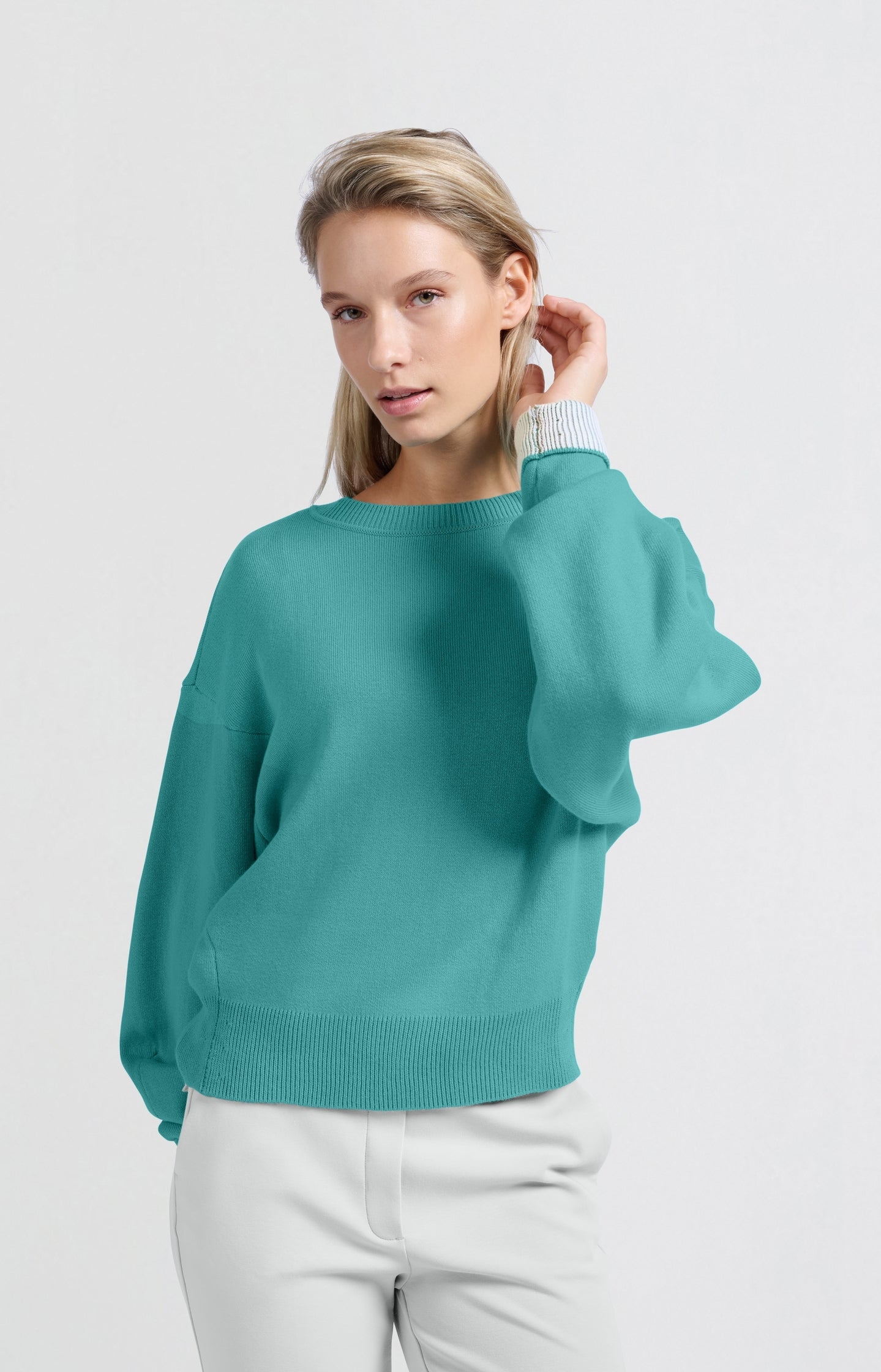 Sweater with round neck and contrasting trim details