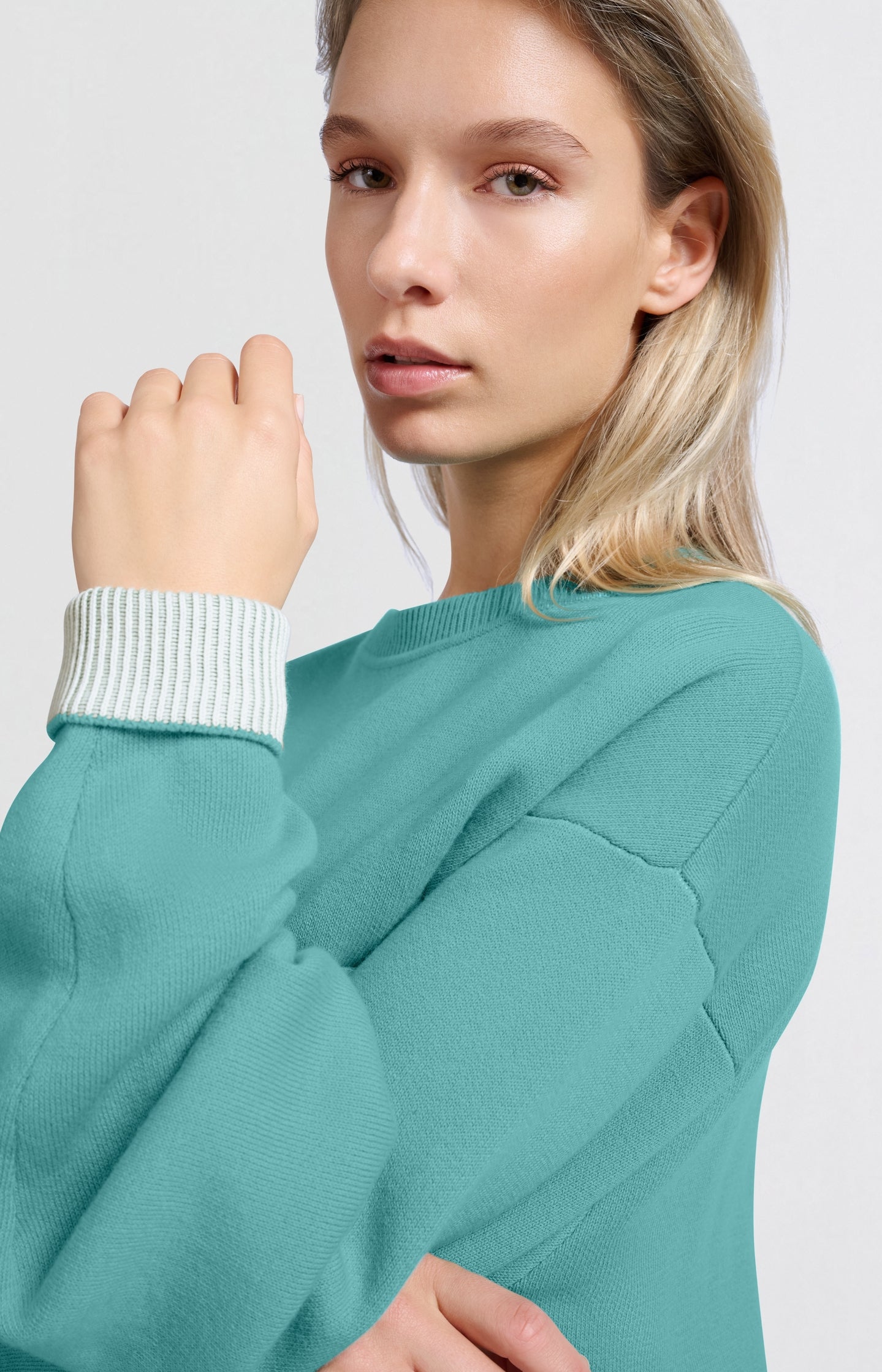 Sweater with round neck and contrasting trim details