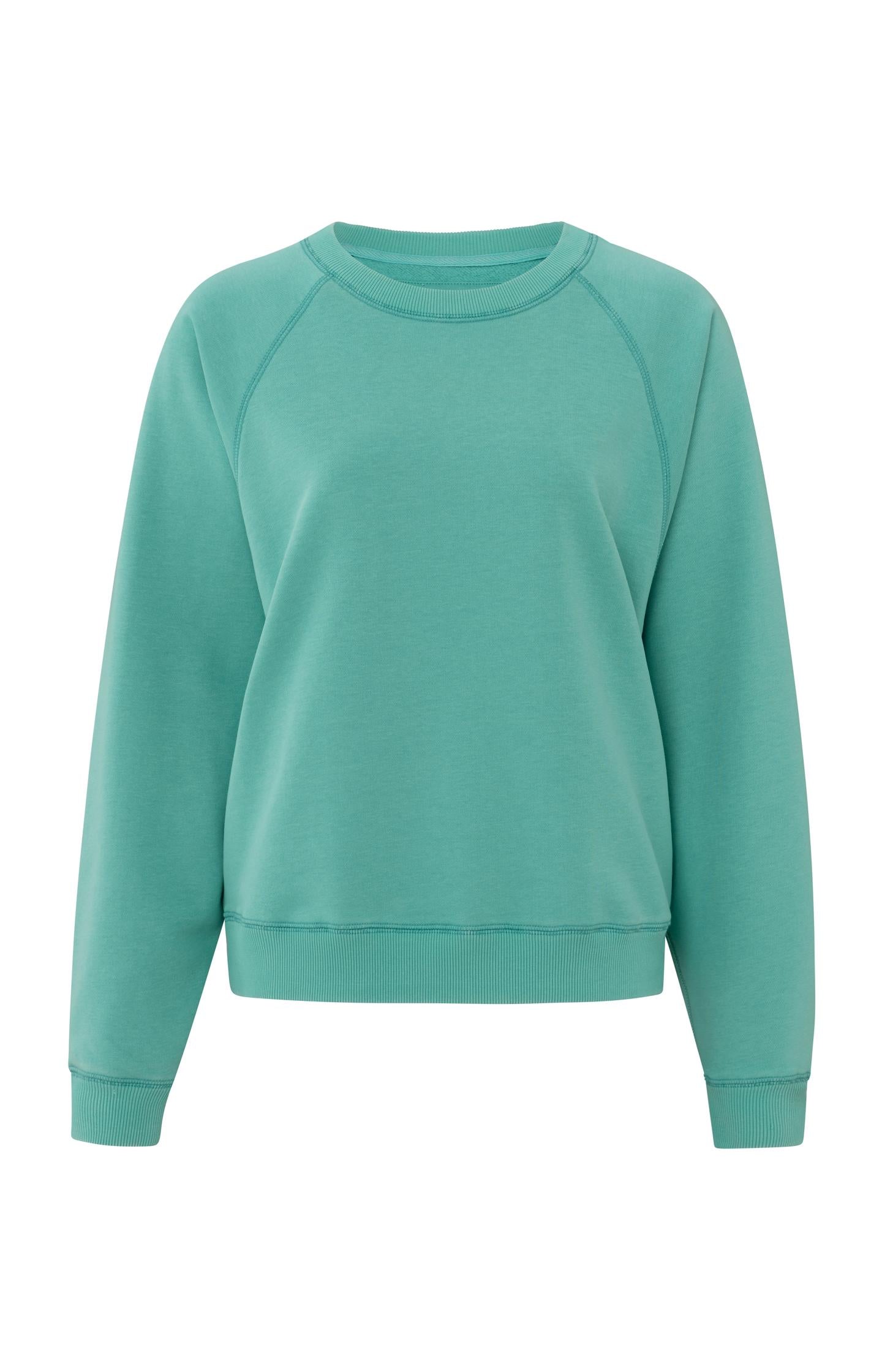 Sweater with round neck and raglan sleeves - Type: product