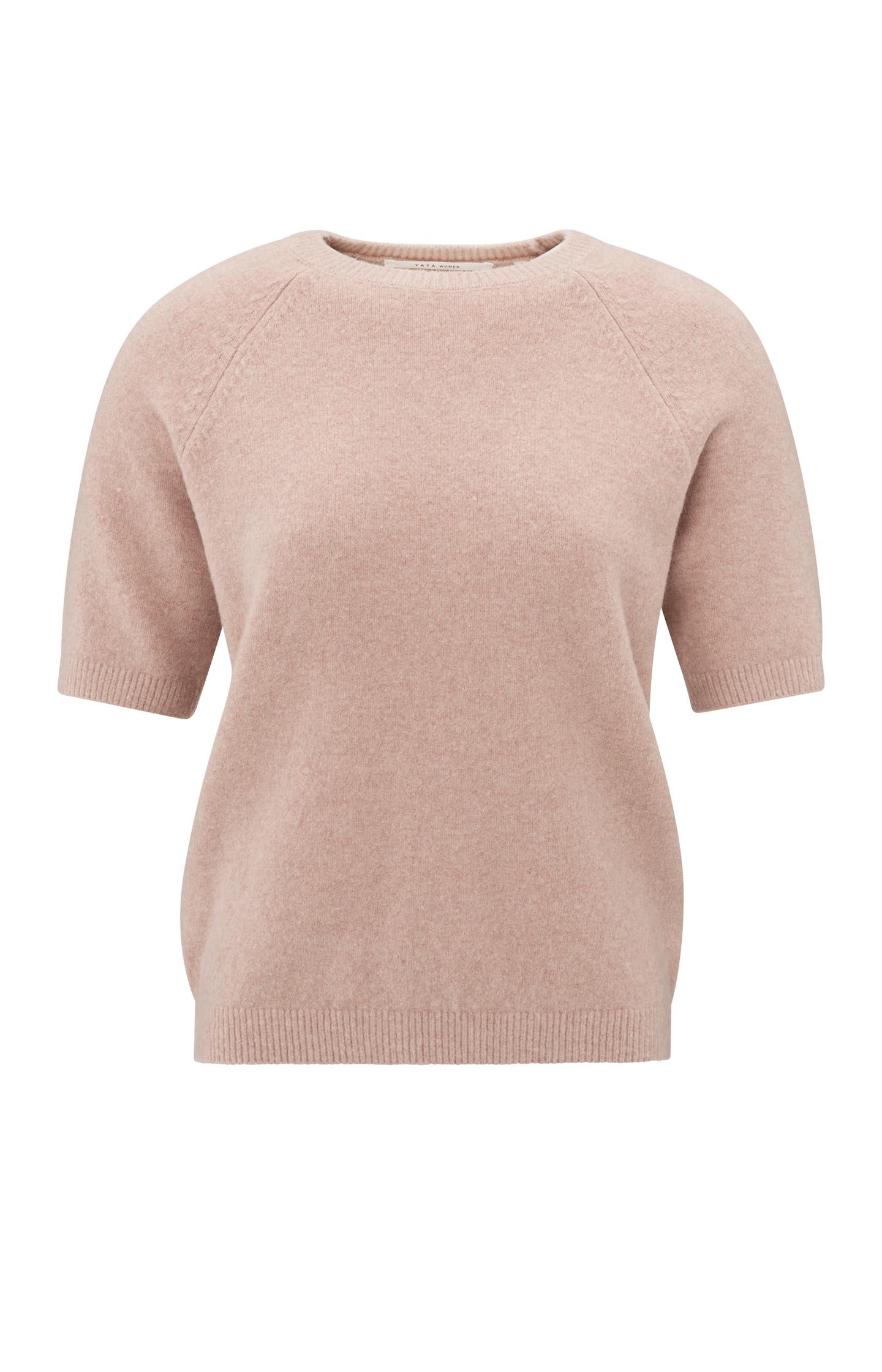 Sweater with short raglan sleeves and round neckline - Type: product