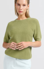 Sweater with short raglan sleeves and round neckline