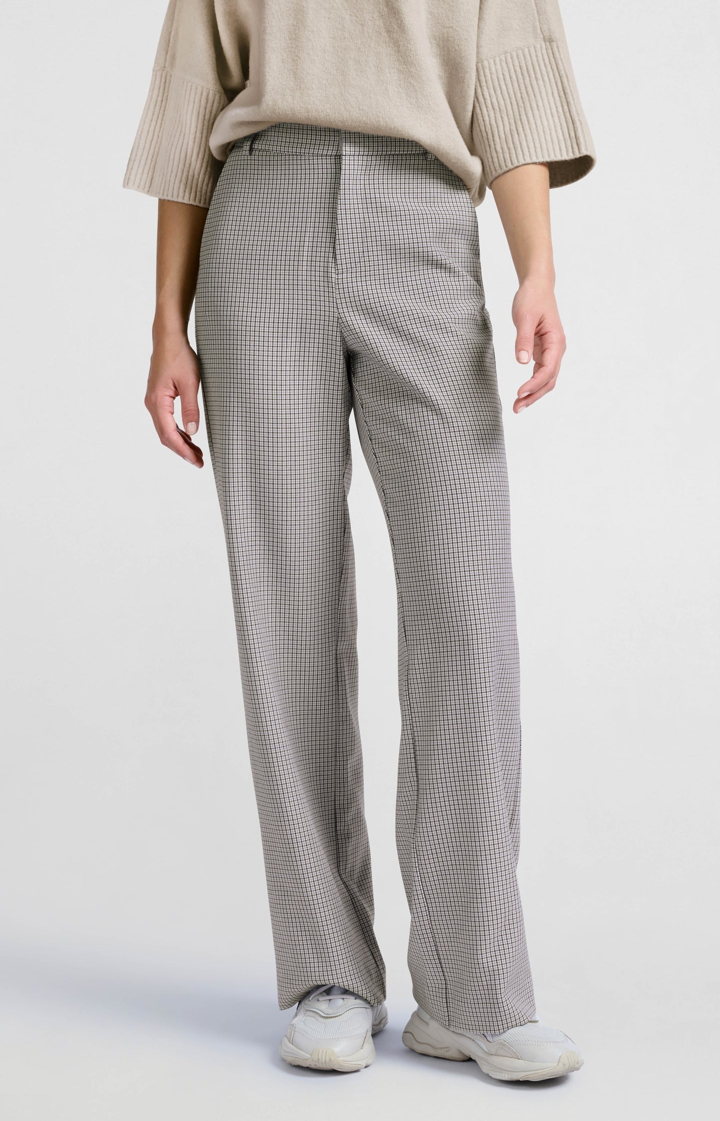 Woven trousers with check pattern and wide legs